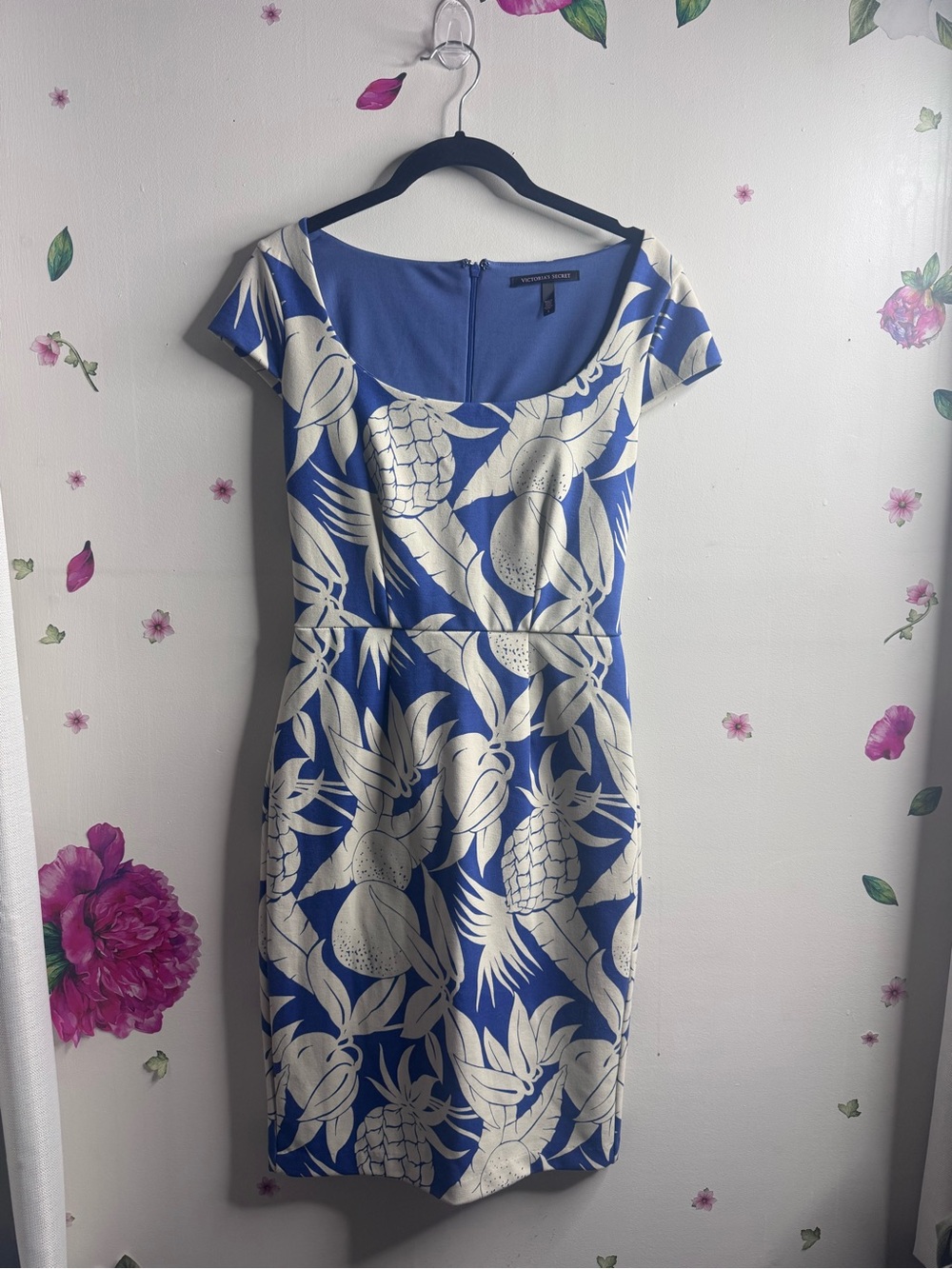 Victoria's Secret Blue and Cream Tropical Dress